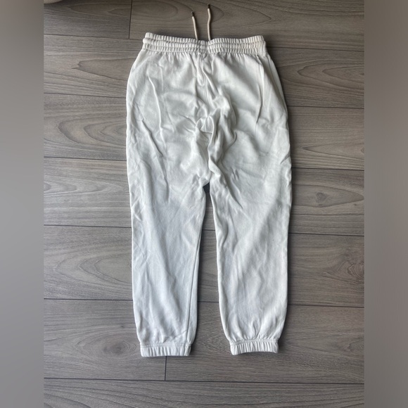 Gap Vintage Soft Classic Joggers in off white - Picture 2 of 3